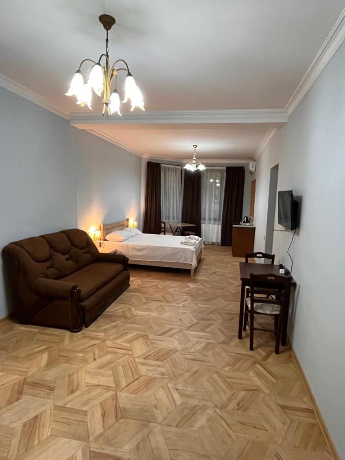 Vera City Center Apartment Tbilisi Eksteriør bilde