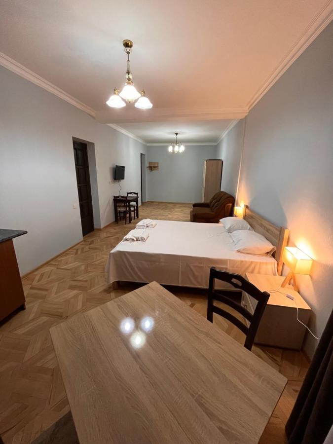 Vera City Center Apartment Tbilisi Eksteriør bilde